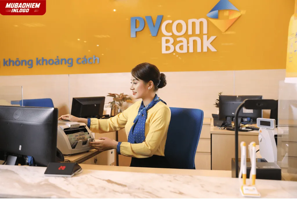 Khách hàng được hỗ trợ miễn phí qua tổng đài PVcomBank